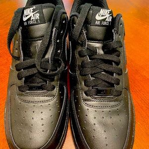 Size 8.5 Black Nike Air Force 1 Shoes (Brand New)